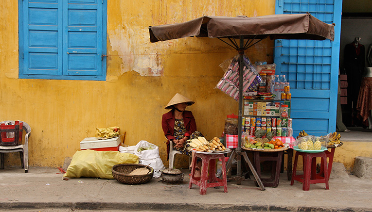 Wvii-vietnam-walking-5